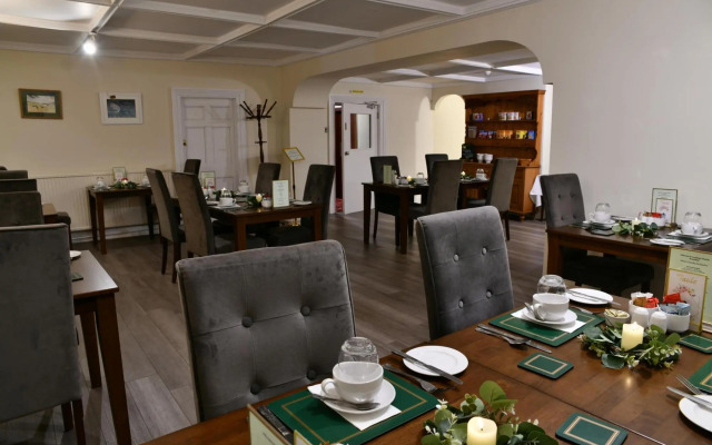 Lovelady Shield Hotel