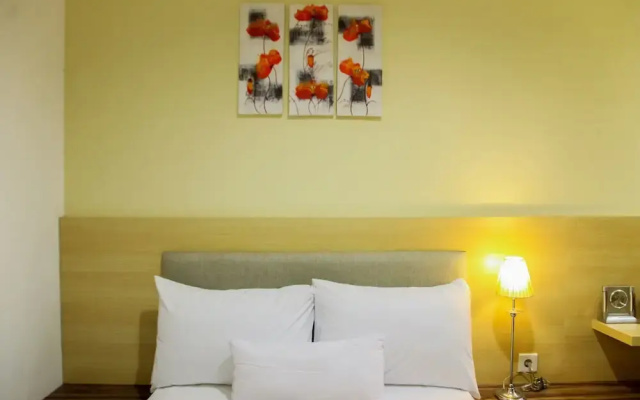 Modern 1BR with Sofa Bed @ Cinere Bellevue Apartment
