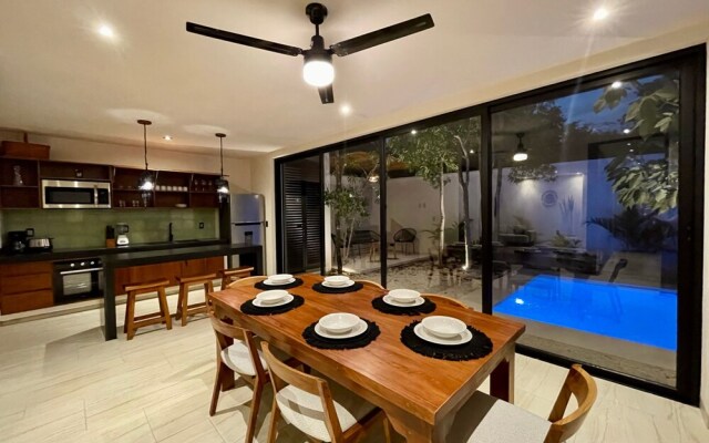 Jungle House By Lockey