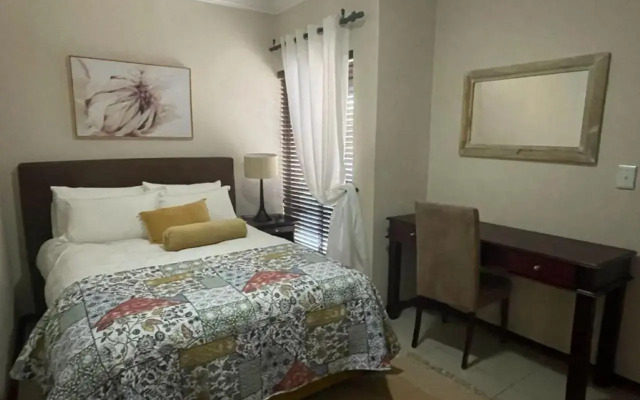 Luxury Spacious Executive Apartment