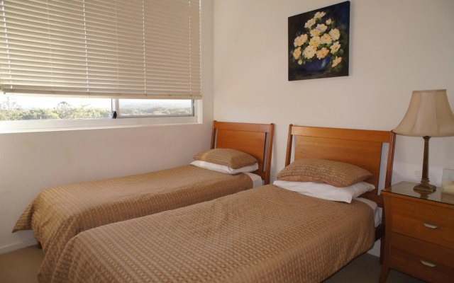 Kirra Beach Apartments