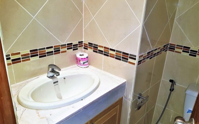 Large 1st Floor Studio Condo at Baan Suan Lalana