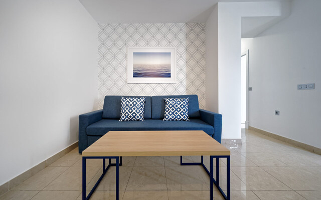 Broncemar Beach Suites Hotel