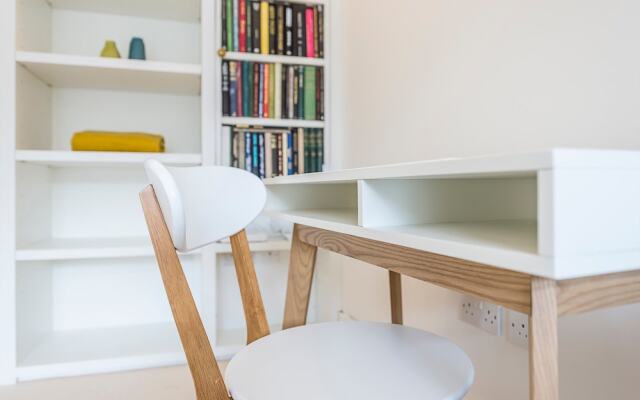 1 Bedroom House in West London