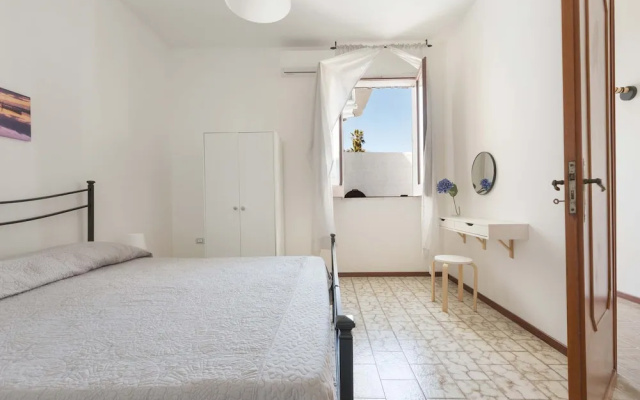 3311 Bianca House by Barbarhouse