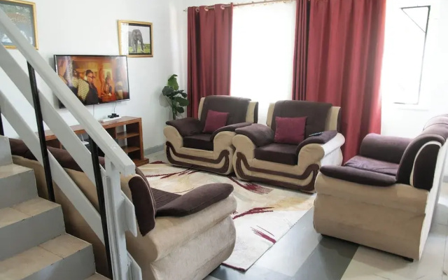 LA FONT HOUSE Near JKIA