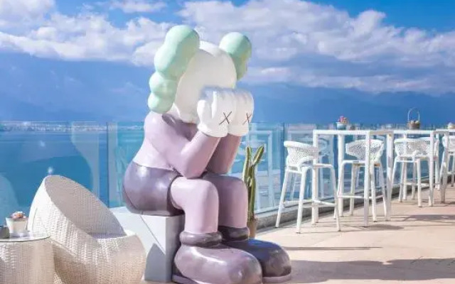 Mermaid Seascape Resort Hotel (Dali Erhai)
