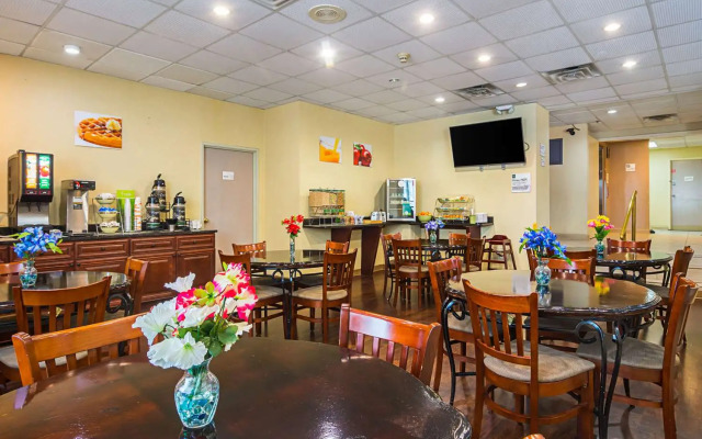 Quality Suites Atlanta Airport East