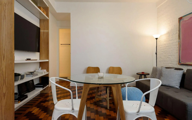 2 quartos a 200m da Praia de Ipanema | PM 730/203