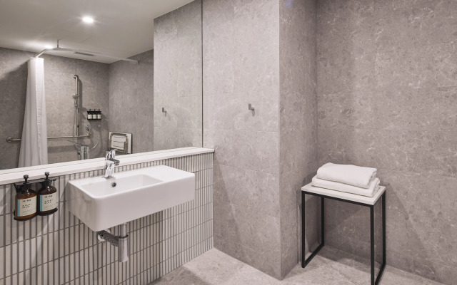 Hotel Alba Adelaide