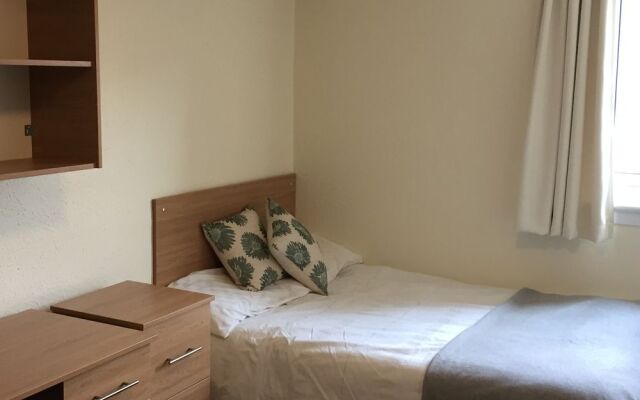 Destiny Student Meadow Court - Campus Accommodation