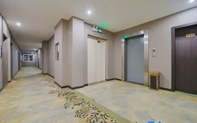 Yidu Hotel (Kaili College)