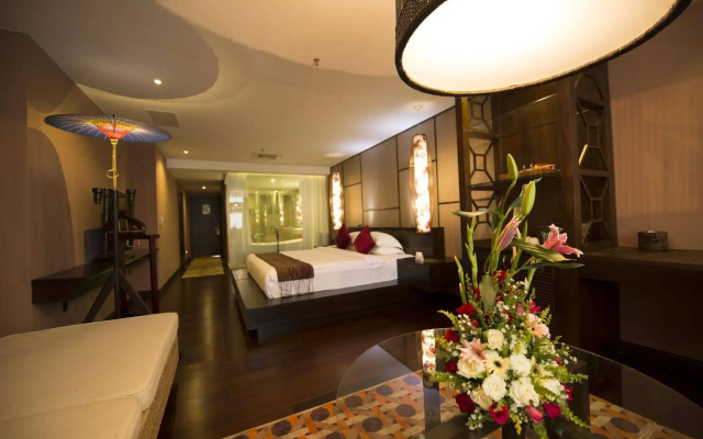 Rose Garden Hotel