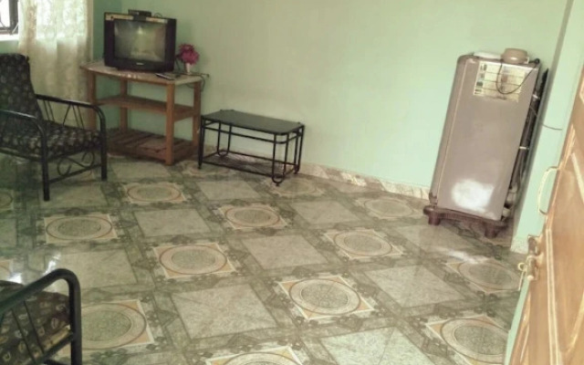 Maanvi Holiday Home