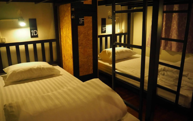 Eden Walking Street Hostel