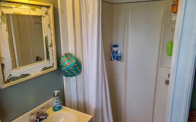 CScape - 2 Br Home