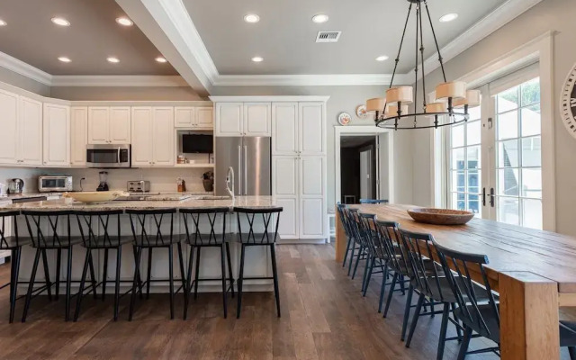 215 Spring Avenue 5 Bedroom Home by RedAwning