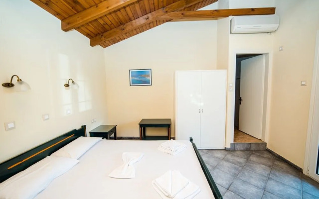 Nirvana Studios and Apartments