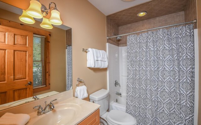 Wispering Heights 4 Bedroom House