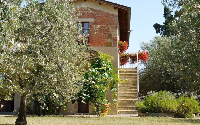 Countryside Privacy & Views, but Within a Medieval Tuscan Village