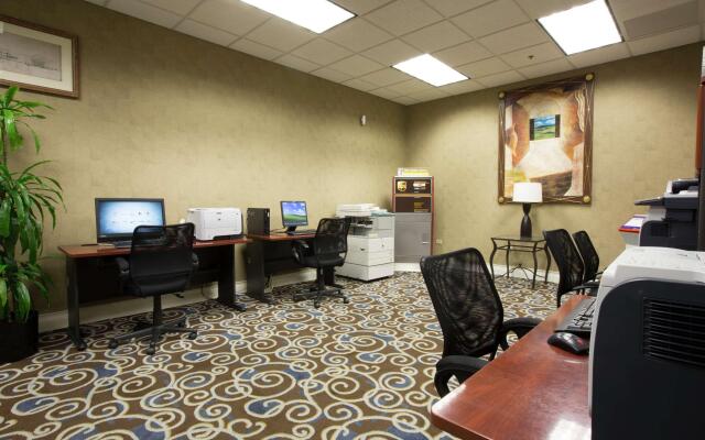 DoubleTree by Hilton Chicago O'Hare Airport - Rosemont