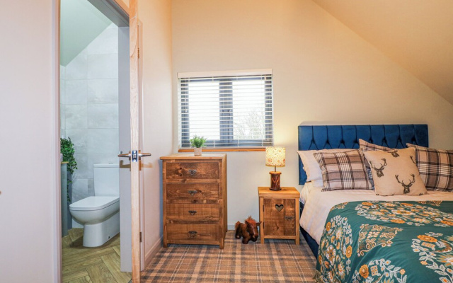 The Oak Room - Windmill Country Retreats