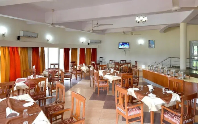 Saras Tourist Resort