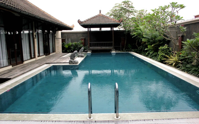 The Edelweiss Hideaway Villa Solo