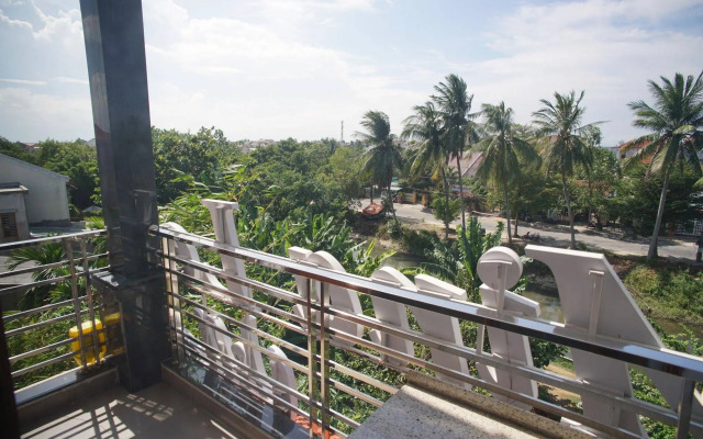Mina Le Villa