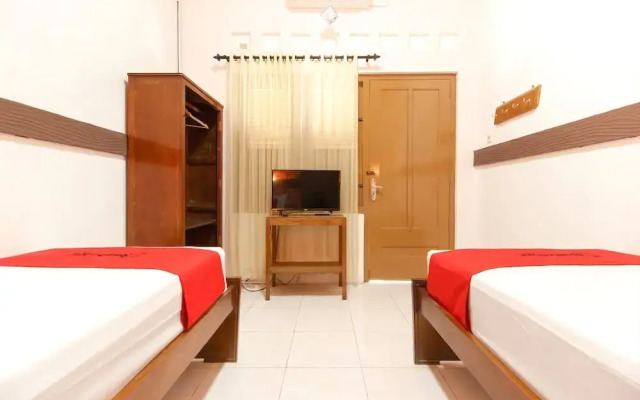 Reddoorz Near Rs Sarjito Yogyakarta