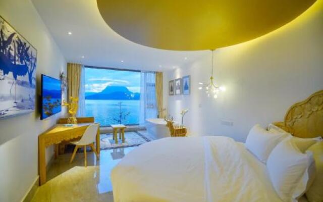 Lugu Lake Yinmi Lakeside Boutique Hotel