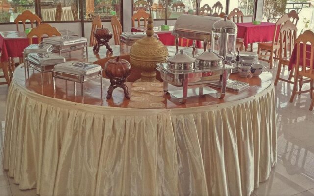 New Palace Hotel
