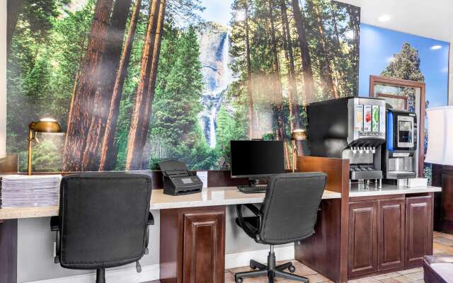 Best Western Plus Yosemite Way Station Motel