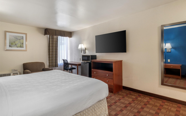 SureStay Hotel by Best Western East Brunswick