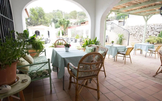 El Cid Hotel Restaurant & Bar