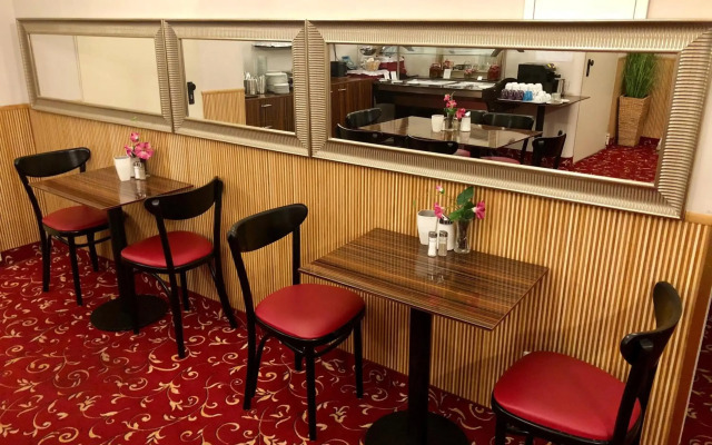 Hotel Pension Baron am Schottentor