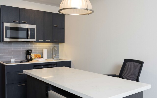 Hyatt House Austin/Downtown