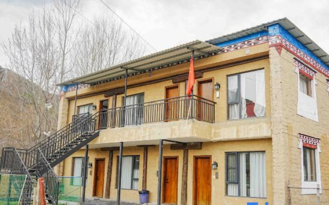 Xinduqiao Muyajiarong Qingcheng Homestay