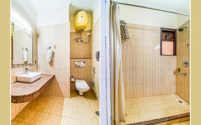 FabHotel Prime The Royal Galaxy