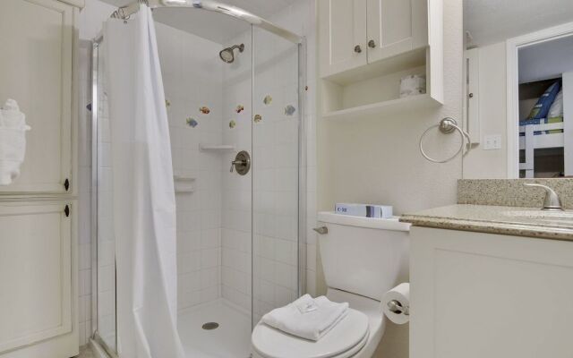 Seascape 1221 1 Bedroom Condo by RedAwning