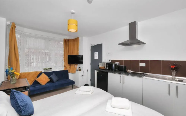 Argyll Rooms Self-Contained Studio with En-Suite