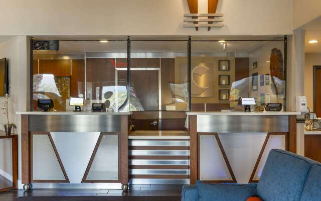 Comfort Inn & Suites Redwood Country