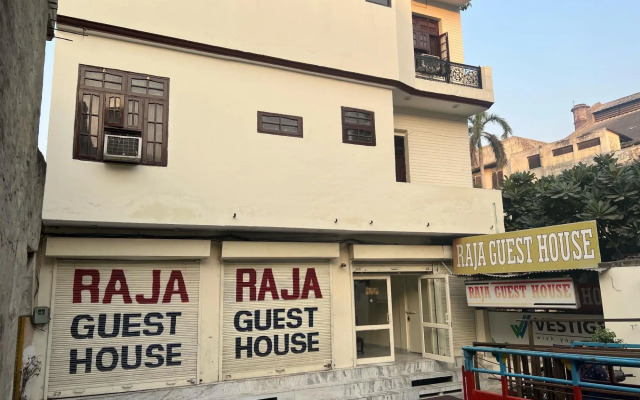 OYO 19355 Blessing Guest House