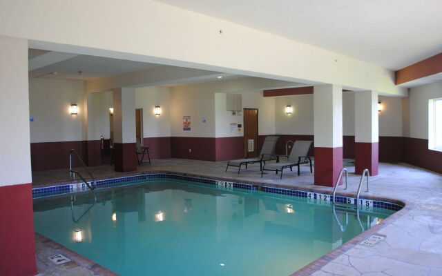 Holiday Inn Express Boonville by IHG