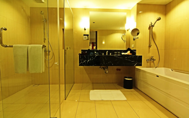Luxent Hotel