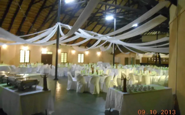 Thatch Palace Lodge