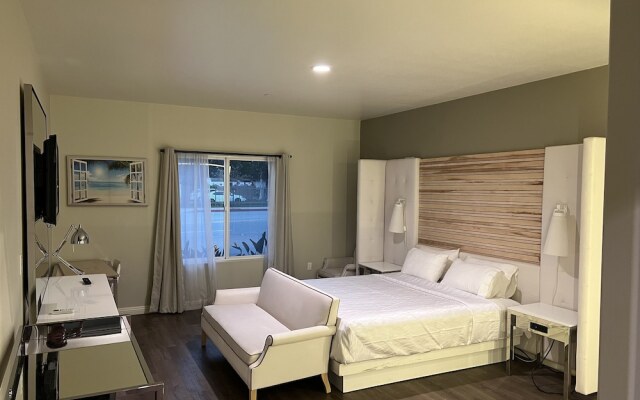 Aspire Inn & Suites Orange