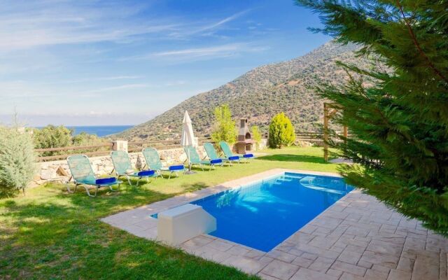 Uphoria Villas
