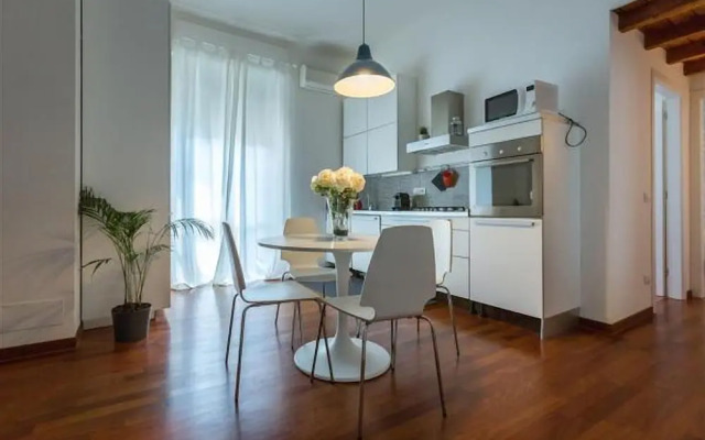 Sky Apartment, Bologna for 5 pax