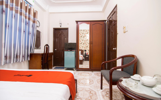 Tan Hoang Long Hotel District 5